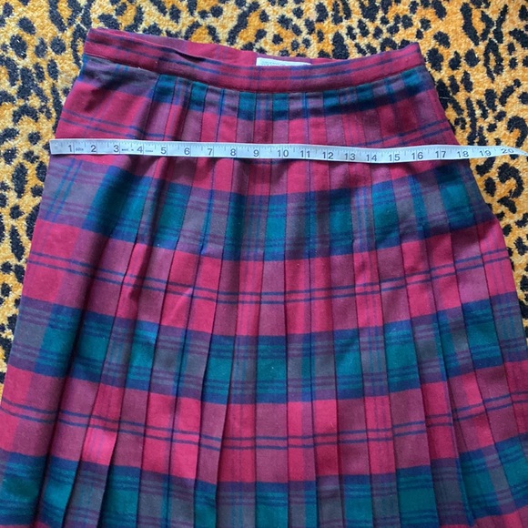 Vintage “The Scotch House” plaid wrap around buckle knee length kilt size 12 - Picture 13 of 14